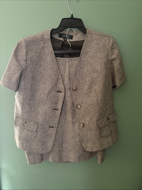 Kasper Dresses & Skirts - Kasper Womens Short Sleeve Brown Womens Blazer and Skirt set Size 14
